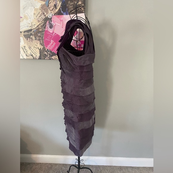 Adrianna Papell Purple Shimmer Tiered Tulip Ruffle Sleeveless Dress Size 6 - Picture 3 of 5